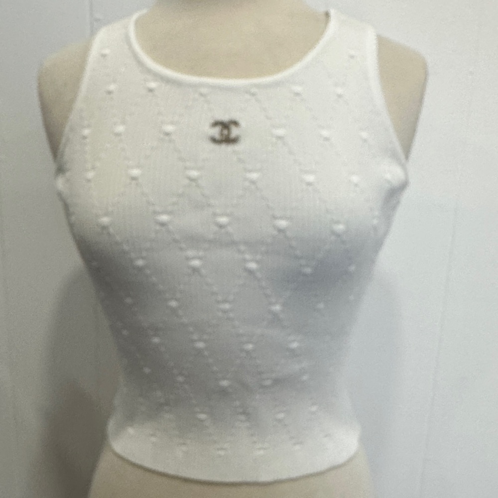 Chanel sleeveless top shell white size 38